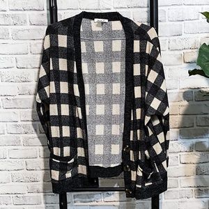 Cream and Black Cardigan 1X